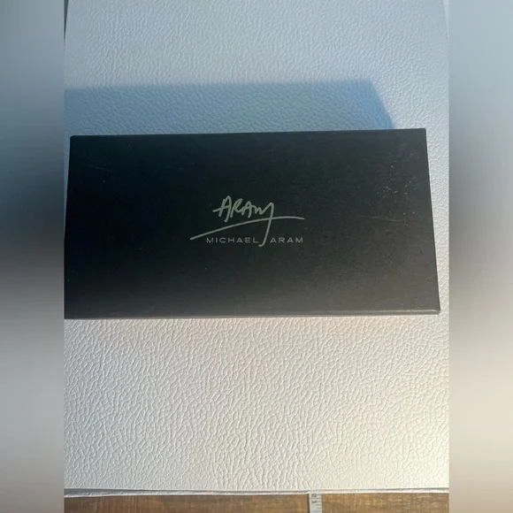 Michael Aram Black Cheese Knife Set - the Gotham collection - Picture 2 of 7